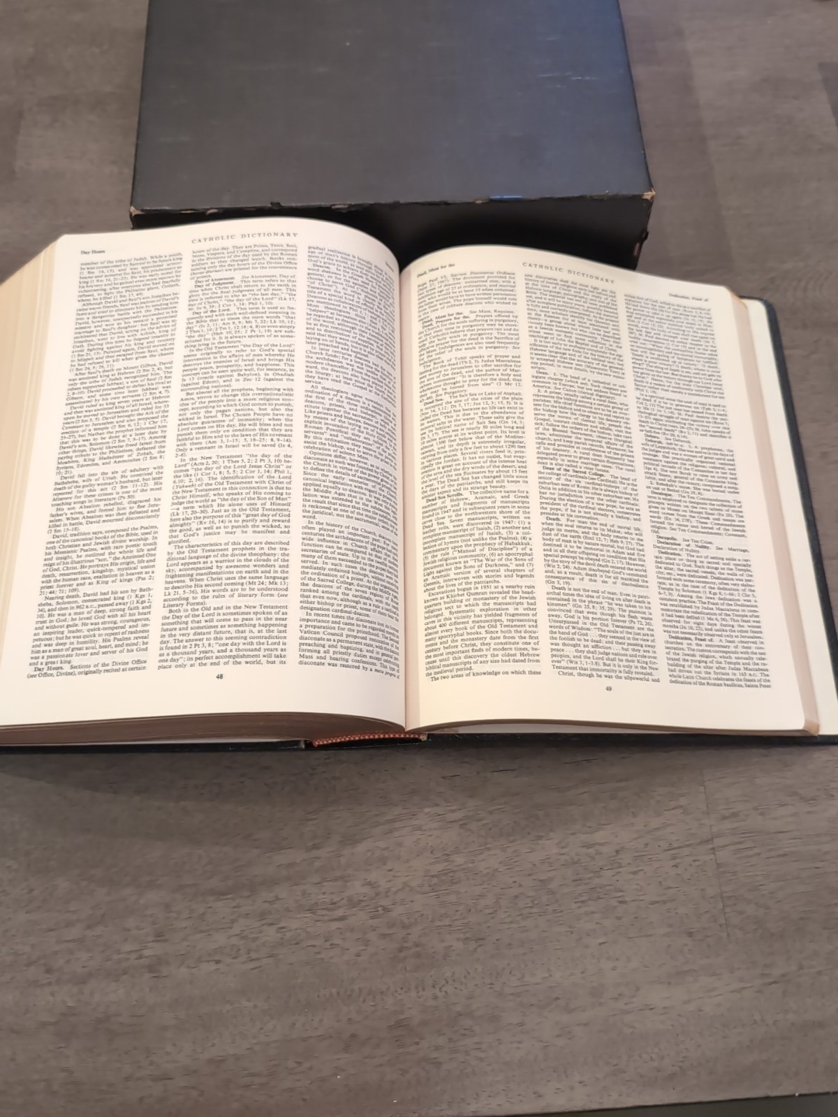 The New American Bible Special Family Edition Triple Column Catholic Press-world