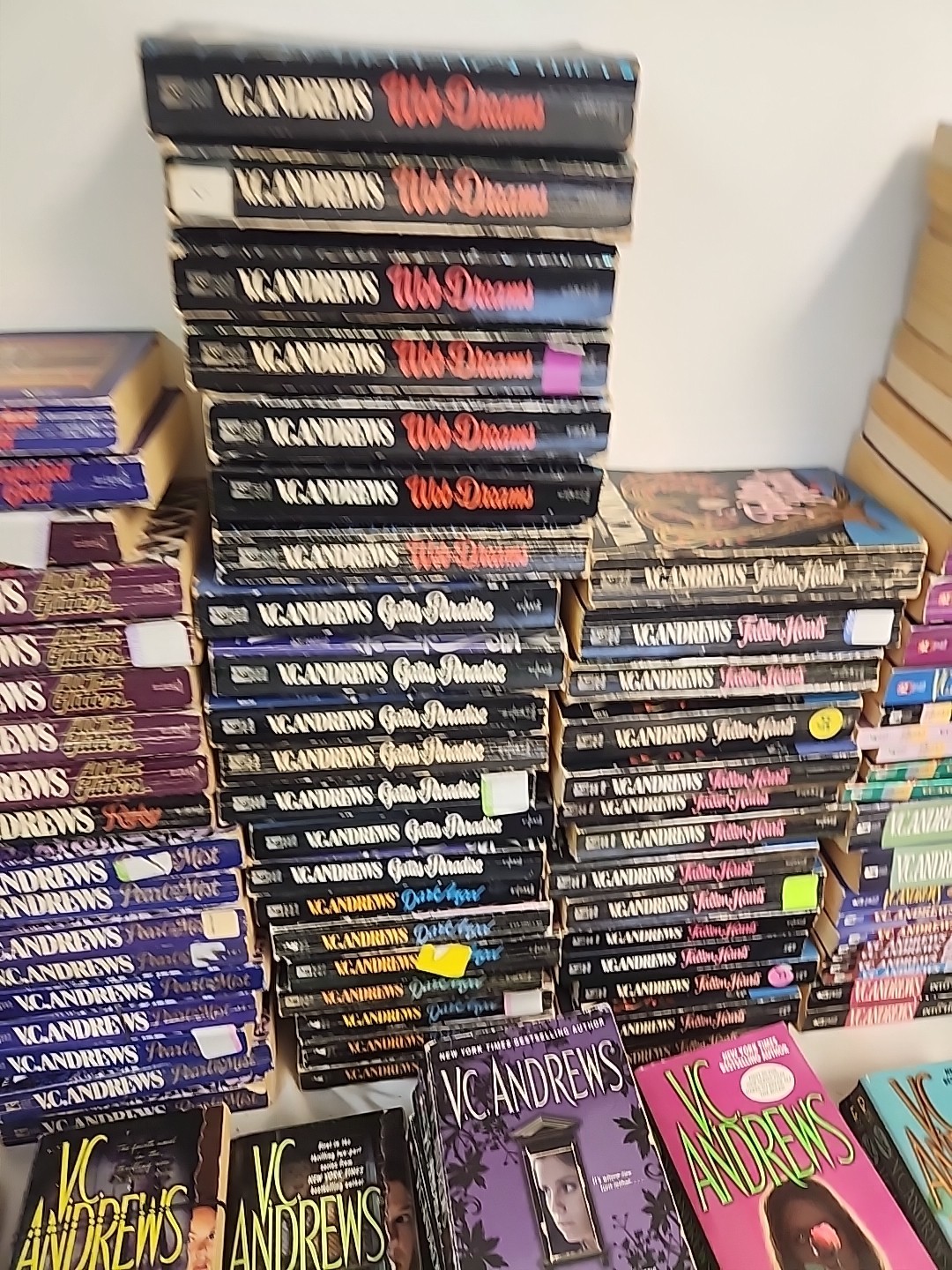 VC Andrews PAPERBACK BOOK/BOOKS /VARIOUS TITLES /CHOICE