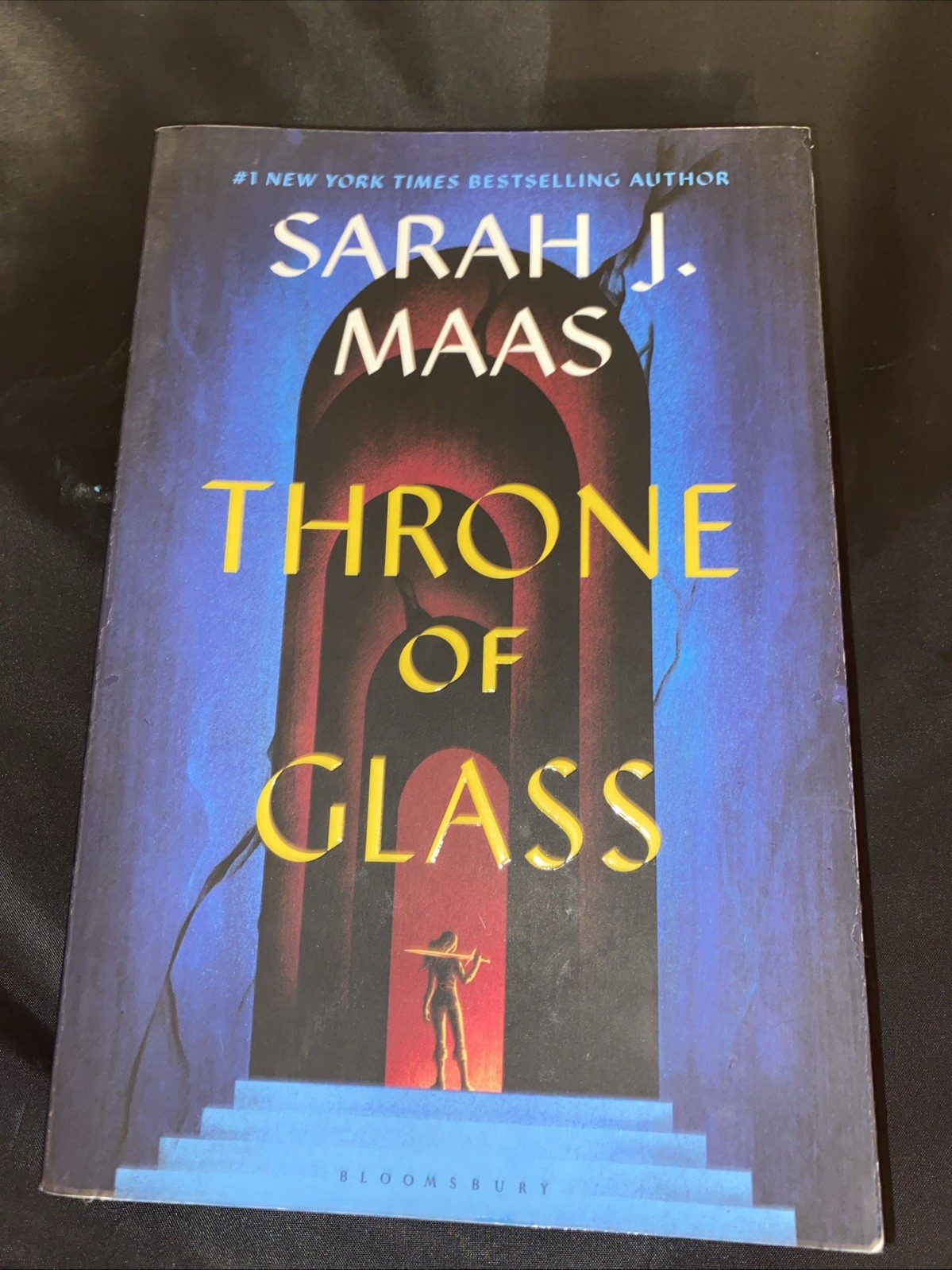 Throne of Glass by Sarah J Maas: Used