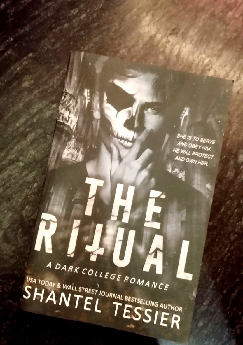 🦋🦋The Ritual A Dark College Romance🦋 paperback English🦋🦋USA ITEM