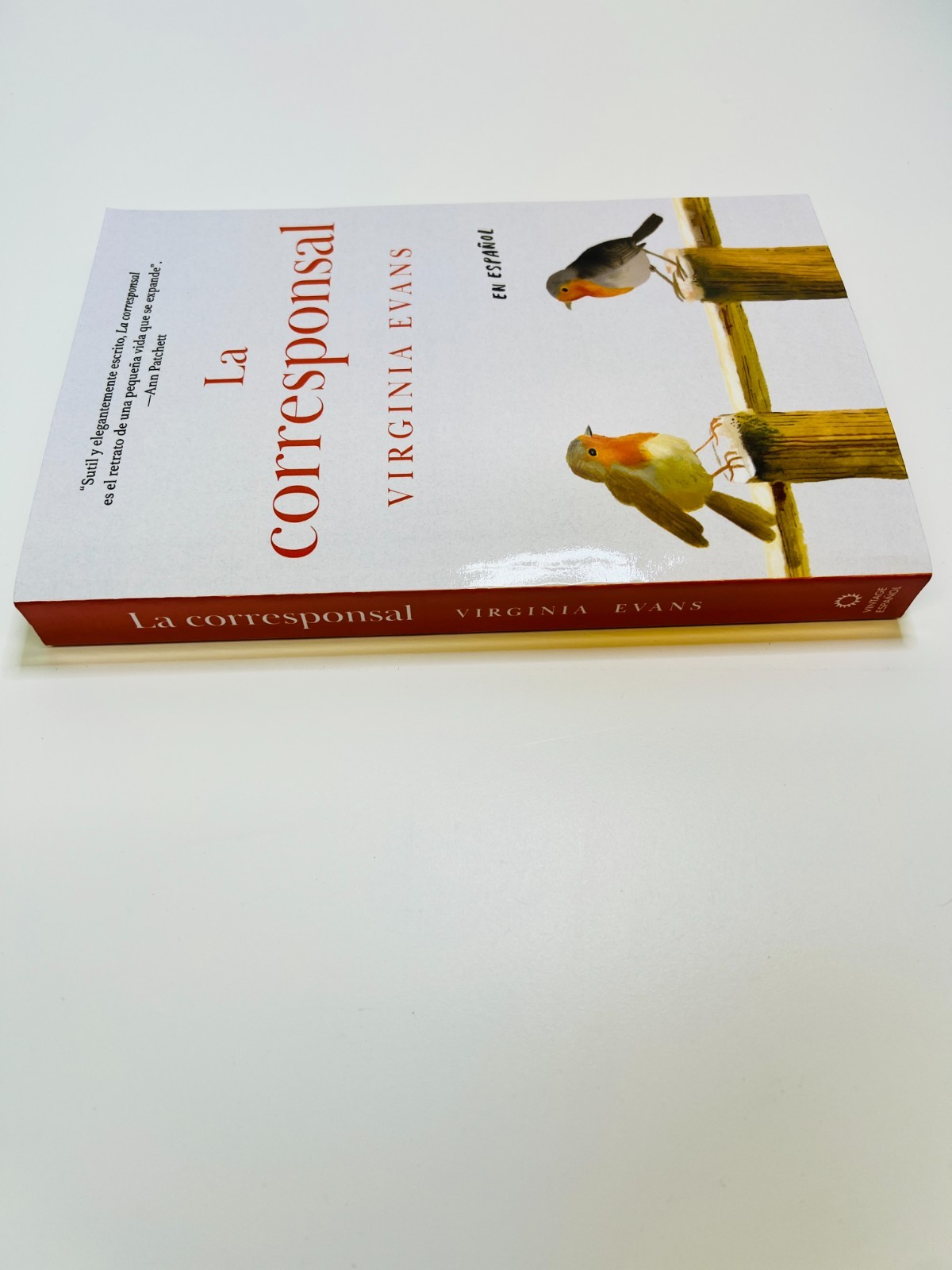 La Corresponsal by Virginia Evans (IN SPANISH – EN ESPANOL)