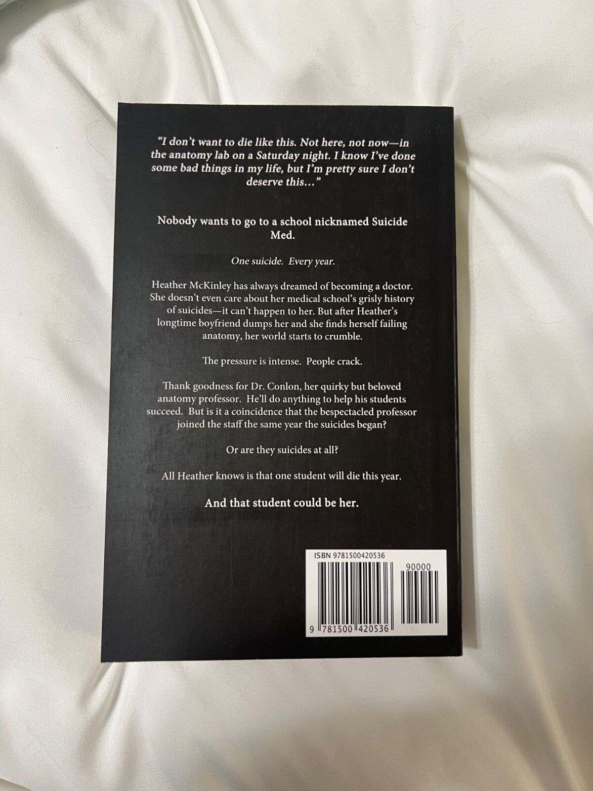 Suicide Med by Freida McFadden (Perfect Condition with Proof of Purchase)