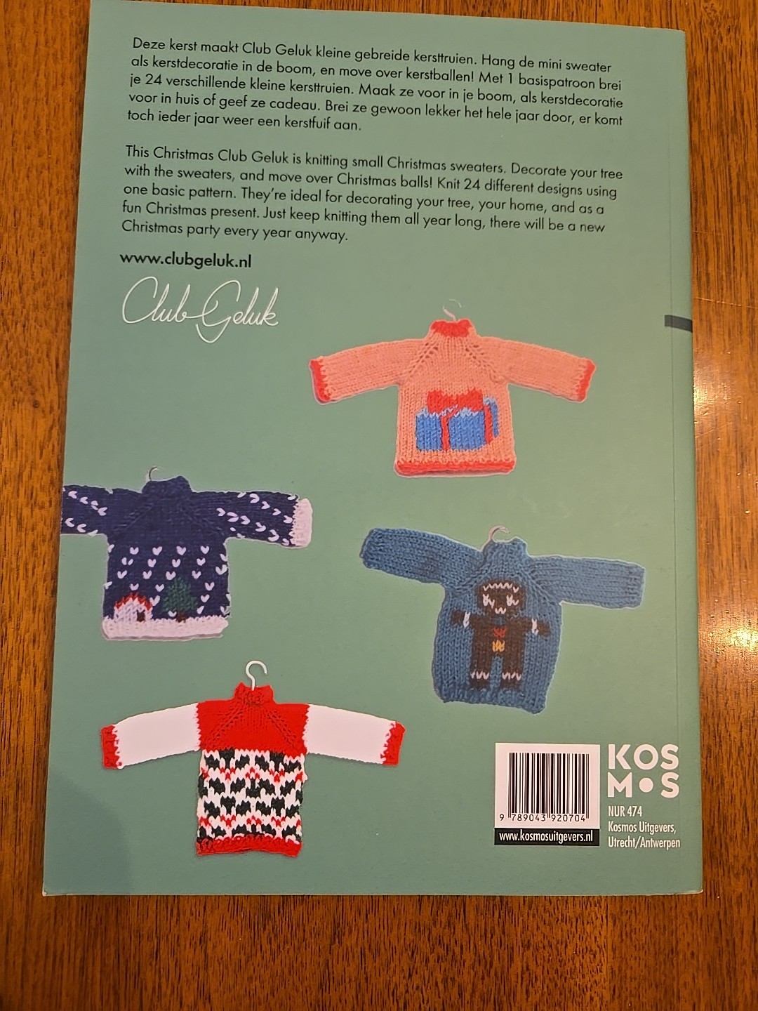 Kleine Kerst Truien Brein (Knitting Little Christmas Sweaters (2018) – Dutch/Eng