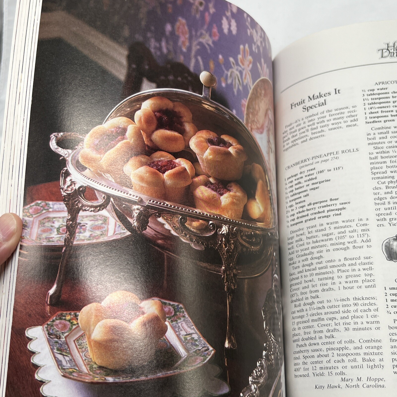 Southern Living Annual Recipes Cookbook 1986 Vintage Cookbook 372 Pages