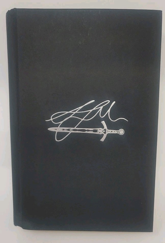 Kingdom of Ash – Sarah J. Maas HCDJ 1st Edition/1st Printing Throne of Glass