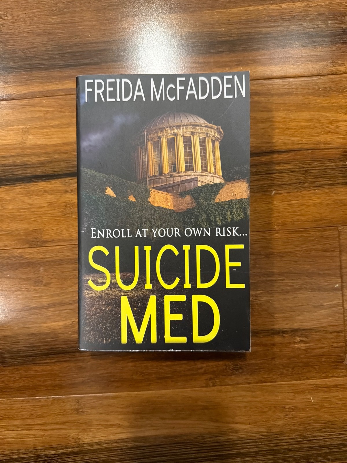 suicide med freida mcfadden 2014