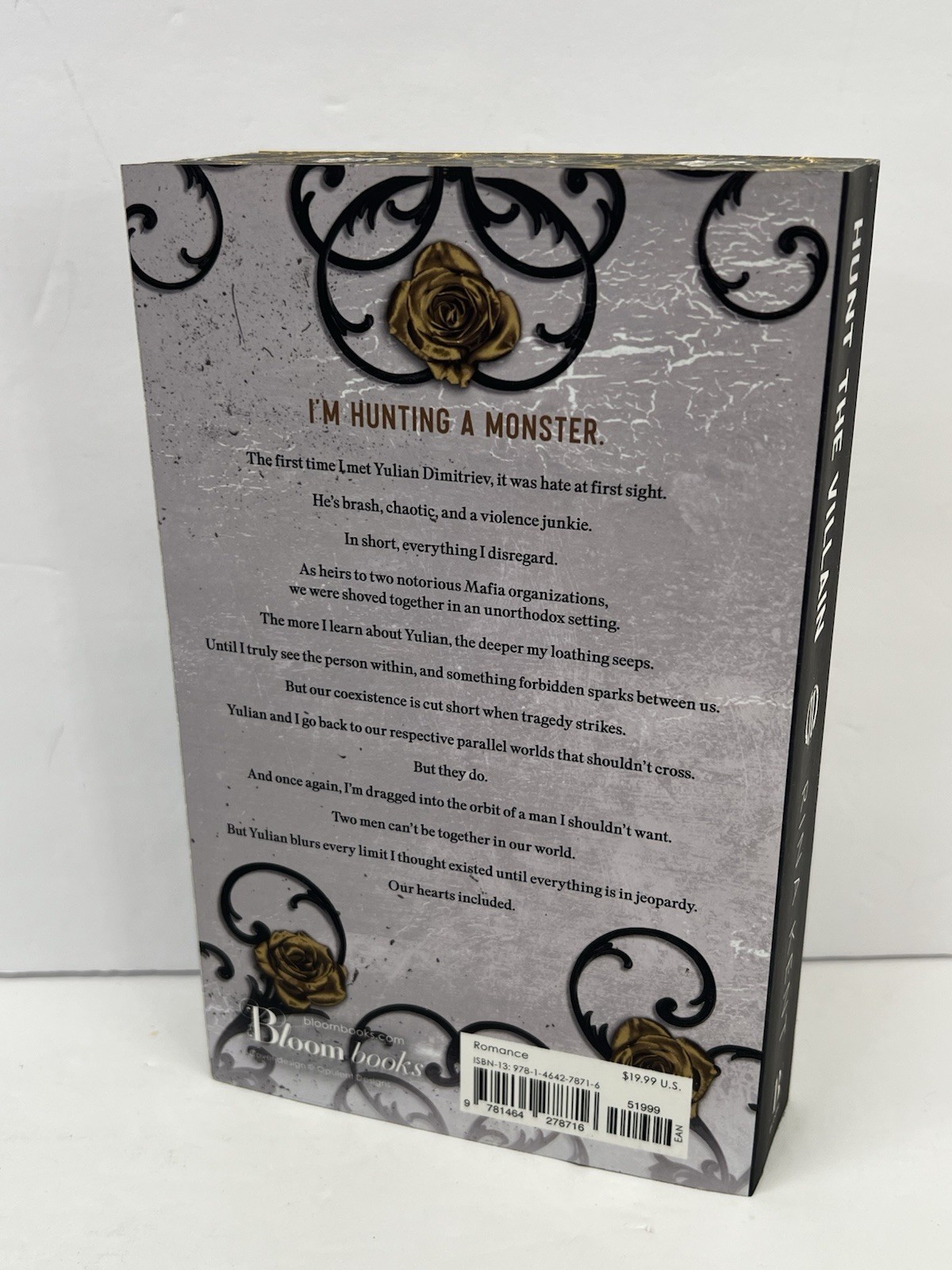 Hunt the Villain (Walmart Exclusive Edition) By Rina Kent Printed Pages