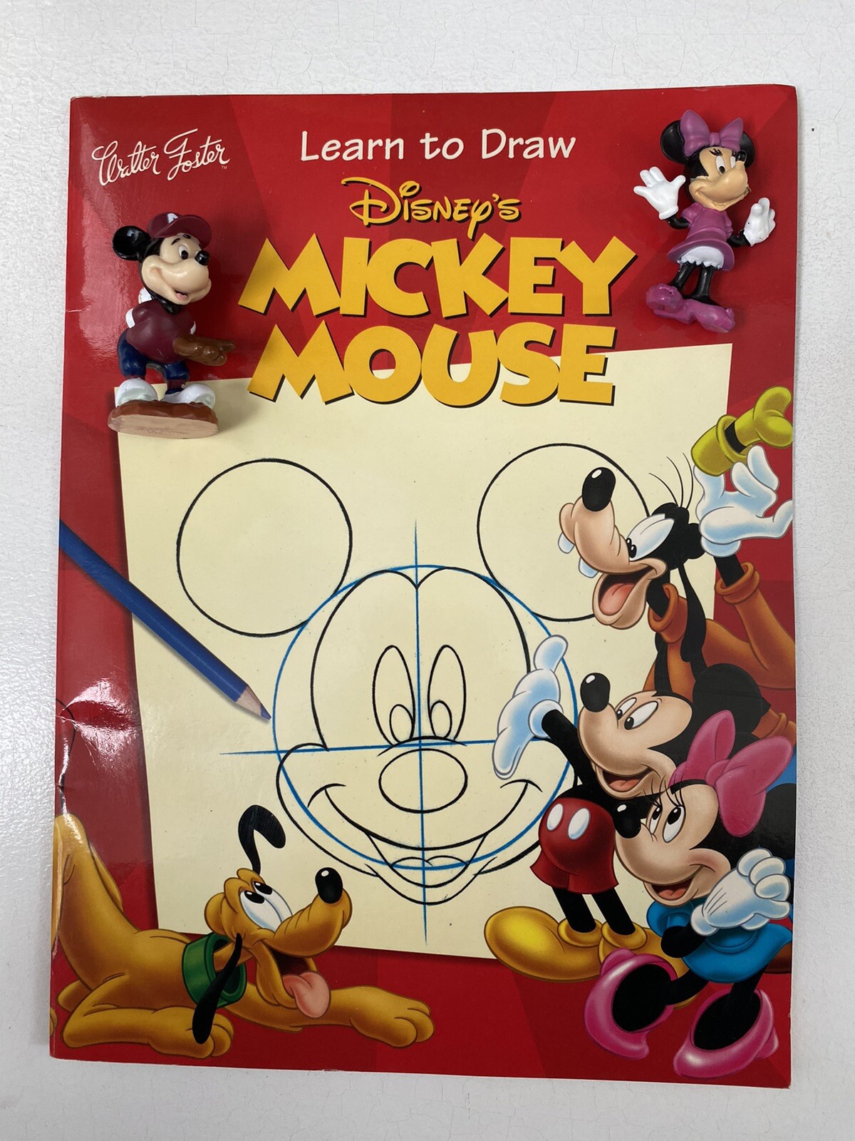 Learn to Draw Disney’s Mickey Mouse AND Mickey and Minnie 2.5 in PVC toy figures