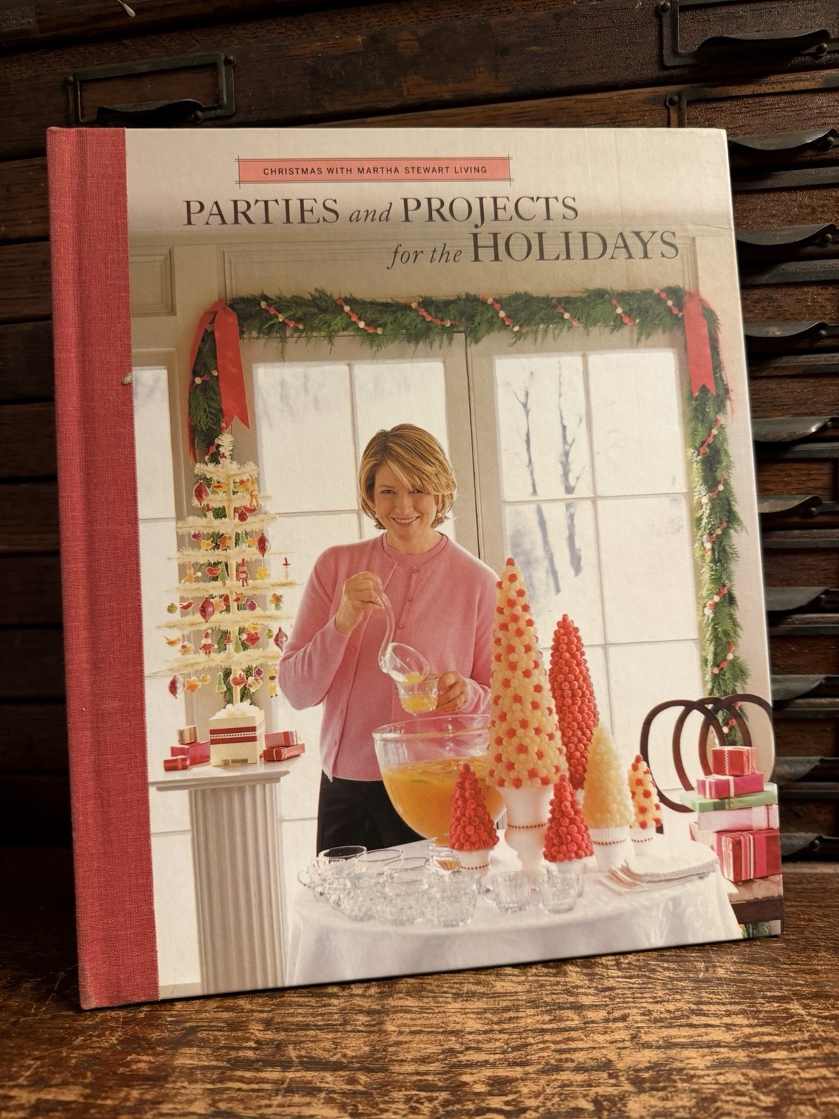 Lot 8 Martha Stewart Books: Entertaining First Ed; Pies Hors D’oeuvres Christmas
