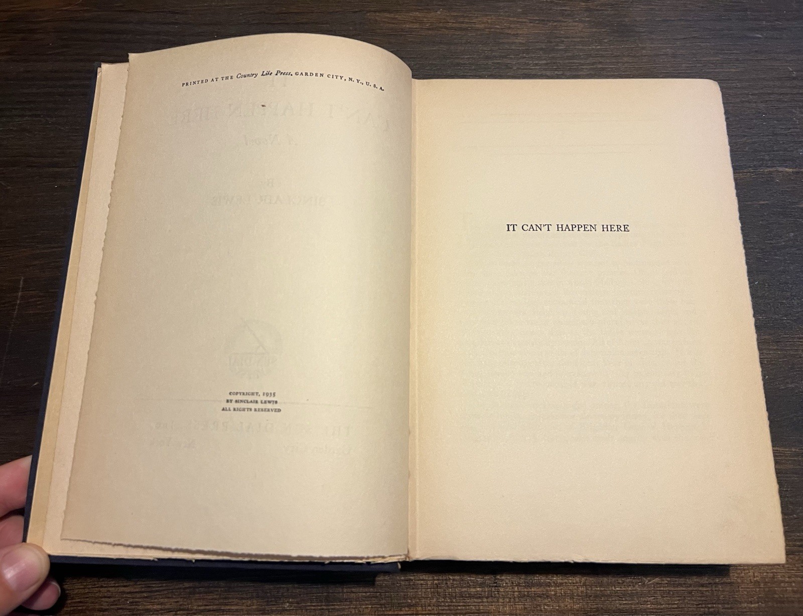 1935 It Can’t Happen Here Sinclair Lewis Sun Dial Press USA Dictator
