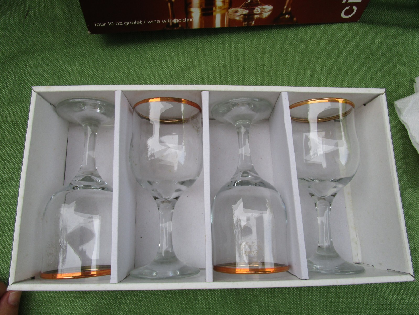 CIRCLEWEAR TULIP GOLD COLLECTION STYLE# 20601 FOUR 10 OZ.WINE GLASSES NIB