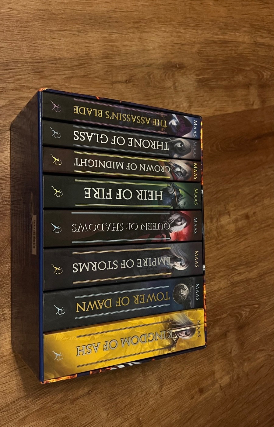 Throne of Glass Series – Sarah J. Maas Paperback Original Cover Box Set W/Poster